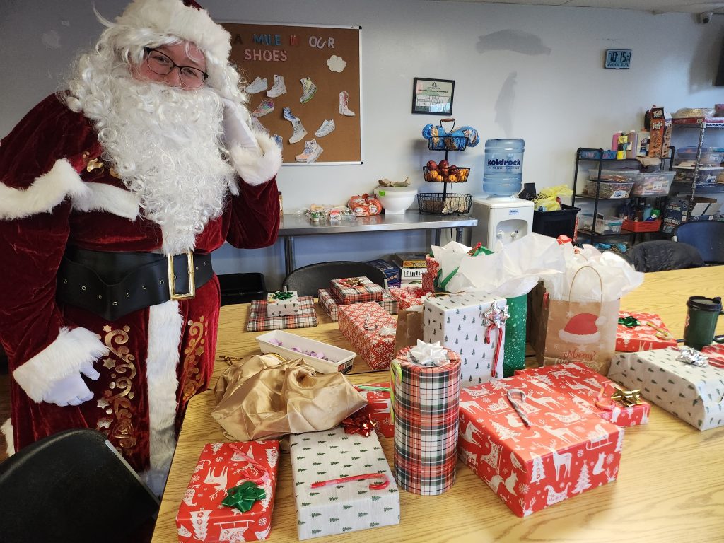 Alpine Springs Breakfast With Santa for Clients in Recovery